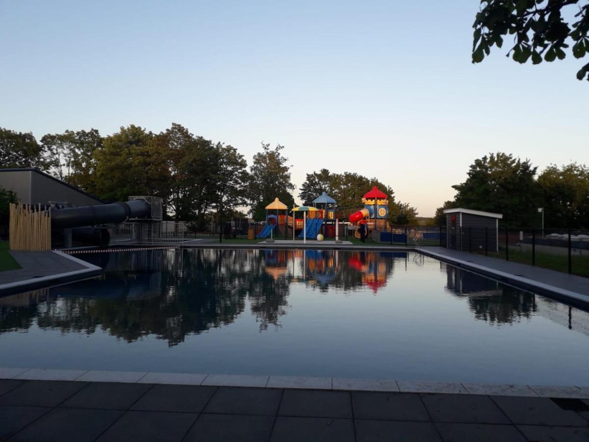 Ferienhaus / Chalet / Bungalow Am See, Holland, Niederlande, Lathum Eksteriør bilde