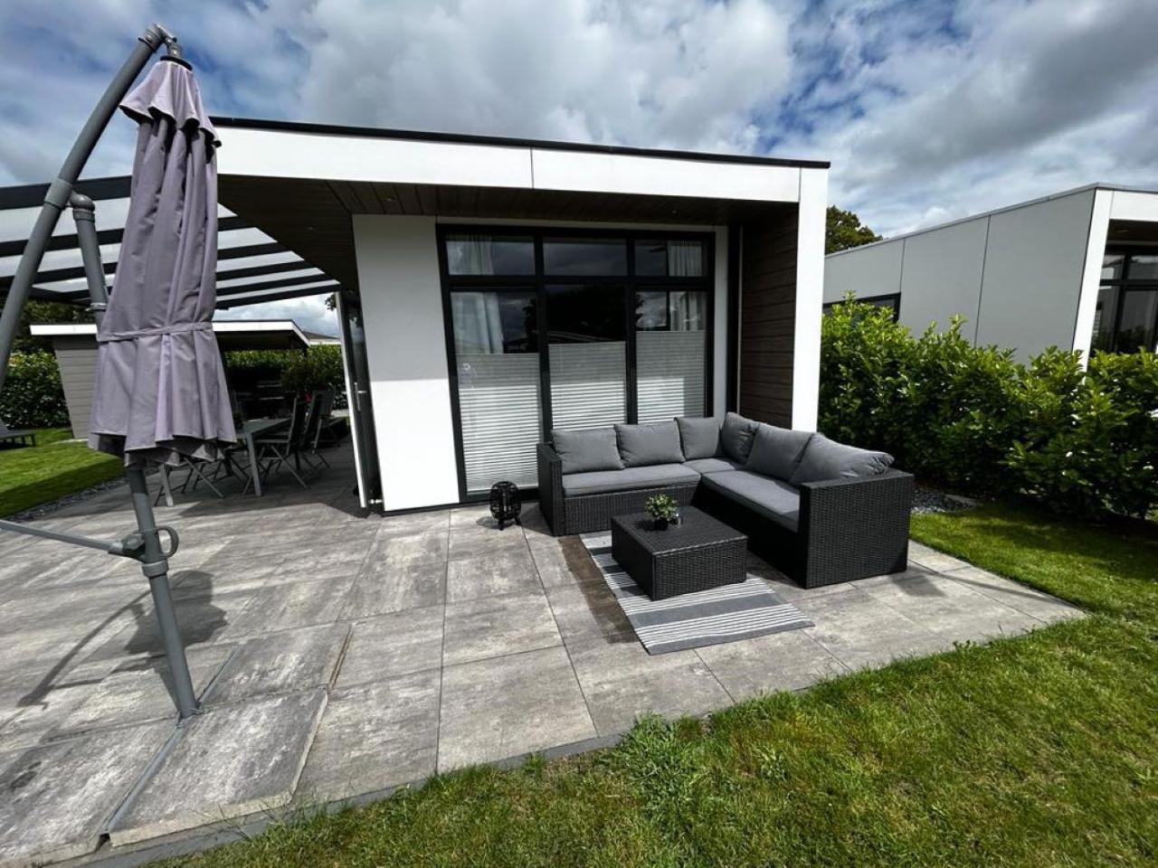 Ferienhaus / Chalet / Bungalow Am See, Holland, Niederlande, Lathum Eksteriør bilde